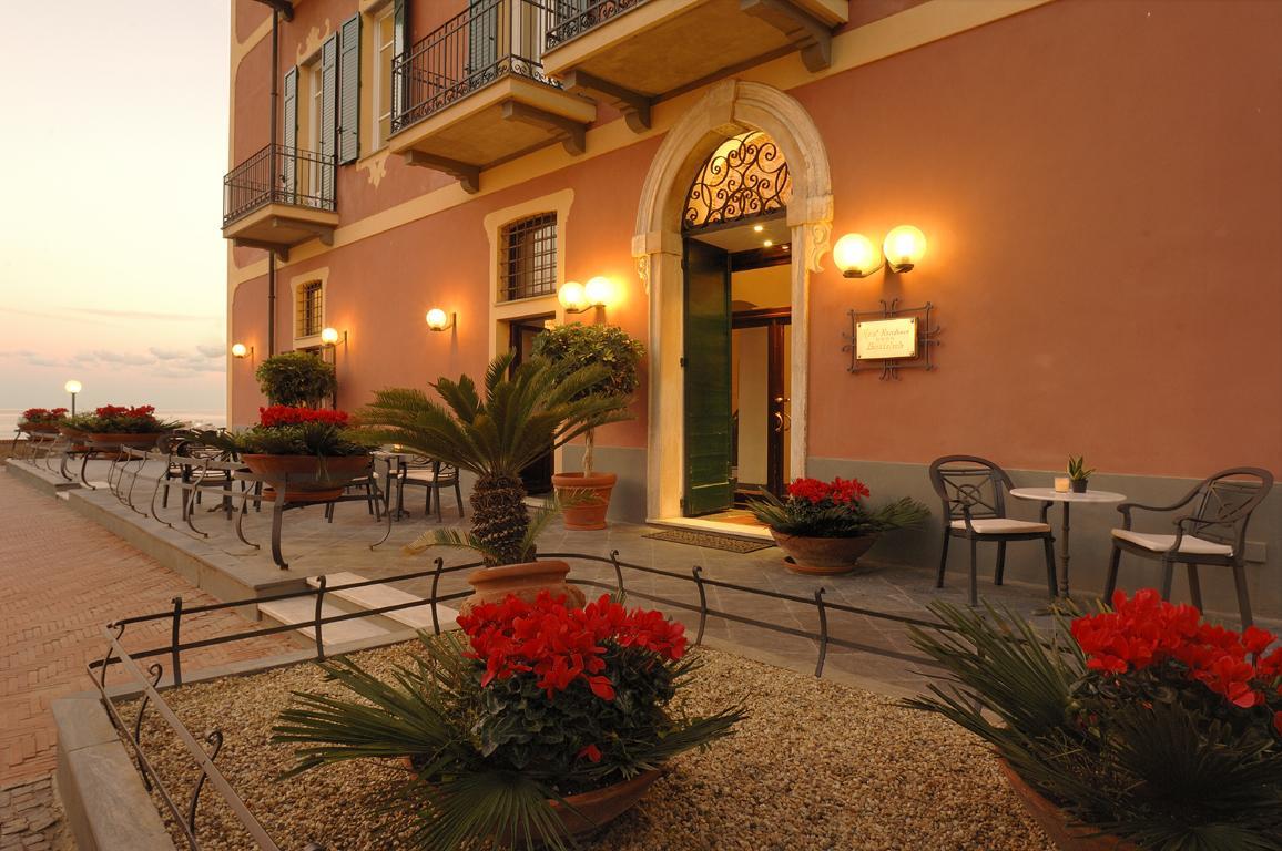 Hotel Residence Baiadelsole Laigueglia Bagian luar foto