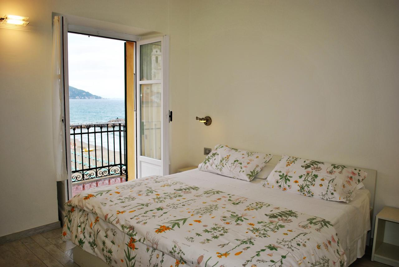 Hotel Residence Baiadelsole Laigueglia Bagian luar foto