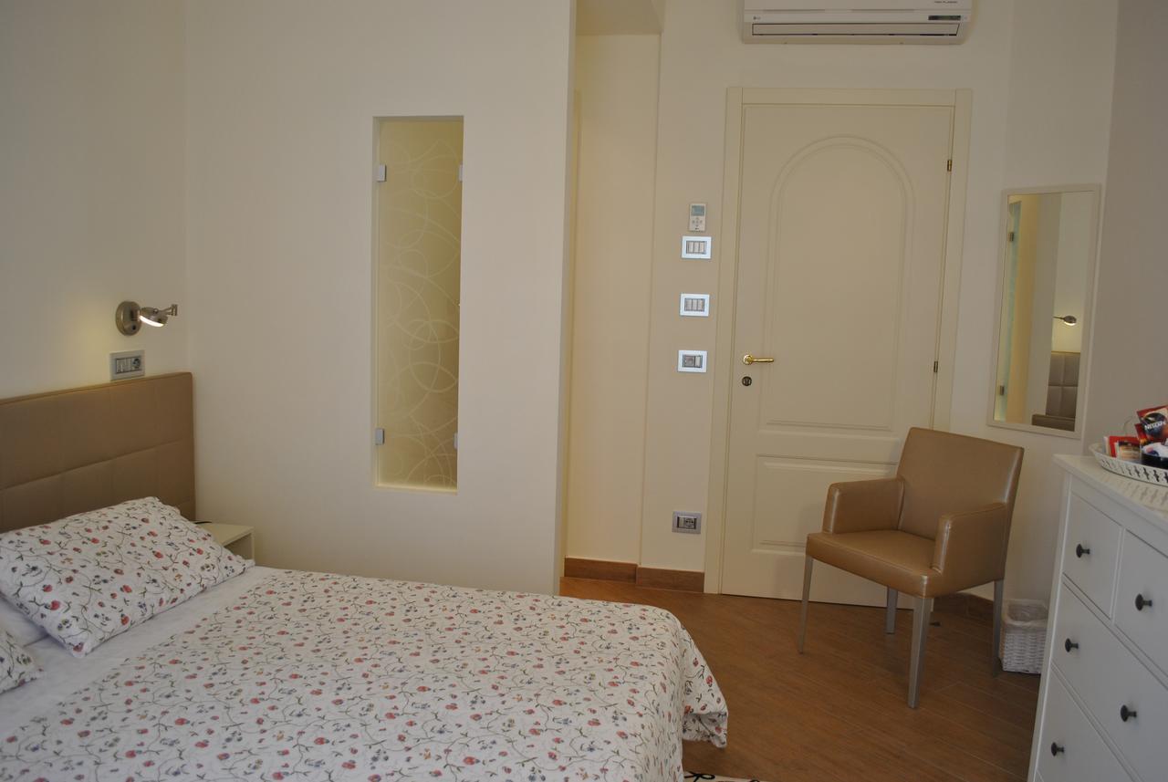 Hotel Residence Baiadelsole Laigueglia Bagian luar foto