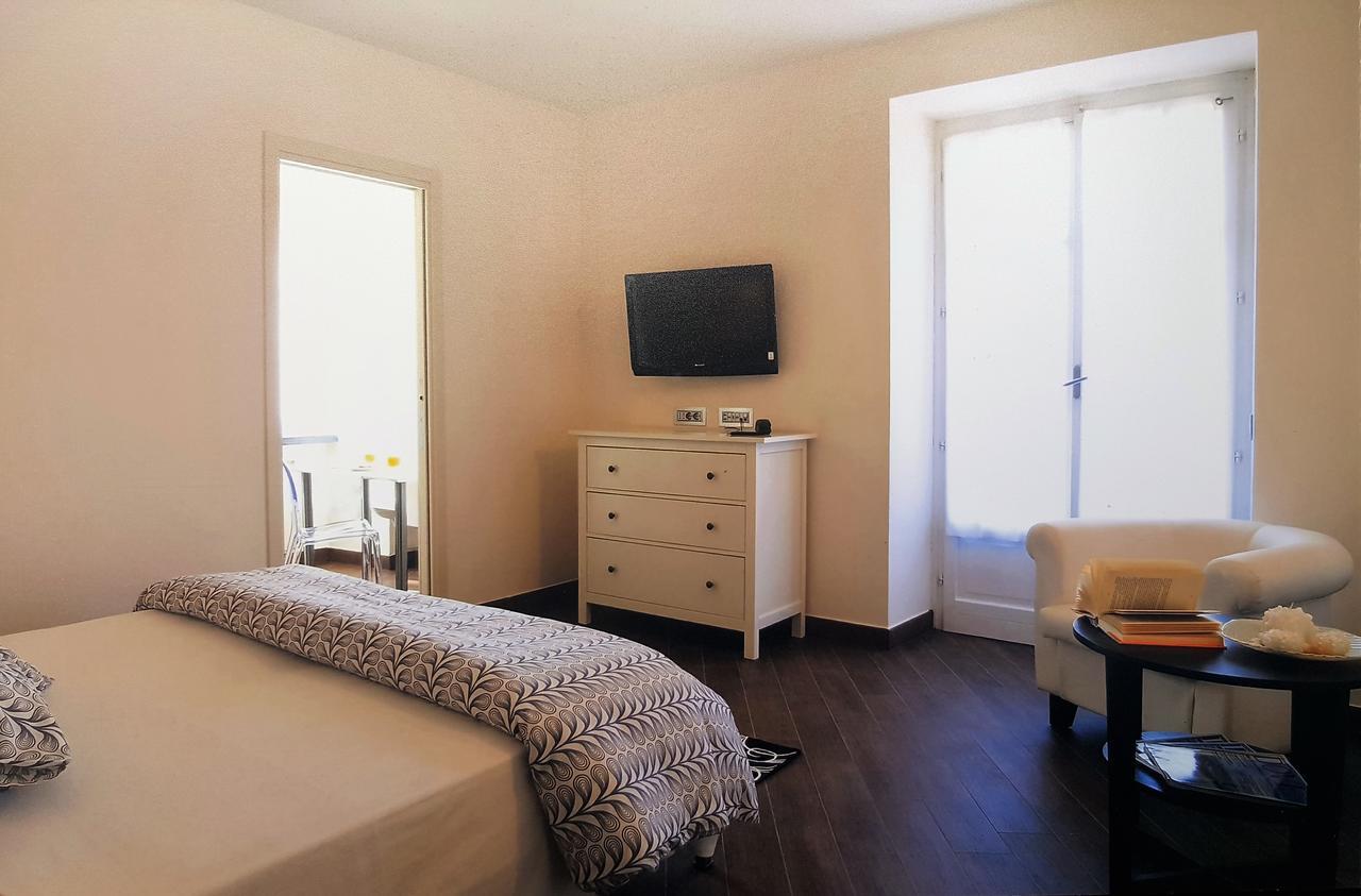 Hotel Residence Baiadelsole Laigueglia Bagian luar foto